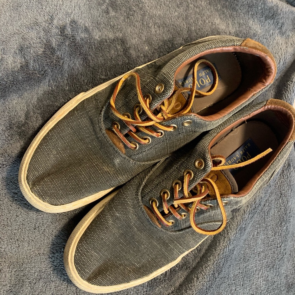 Grey polo slides